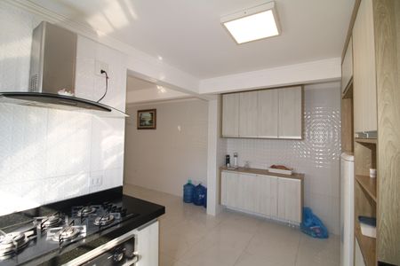 Casa à venda com 350m², 3 quartos e 2 vagasCozinha