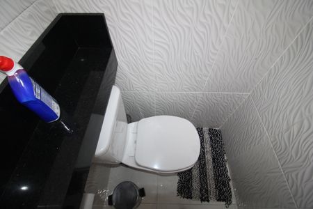 Casa à venda com 350m², 3 quartos e 2 vagasLavabo