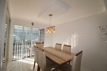Casa à venda com 350m², 3 quartos e 2 vagasCozinha