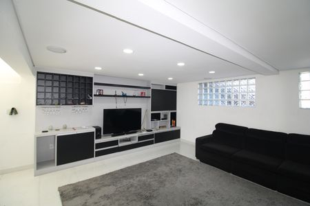 Casa à venda com 350m², 3 quartos e 2 vagasSala 2