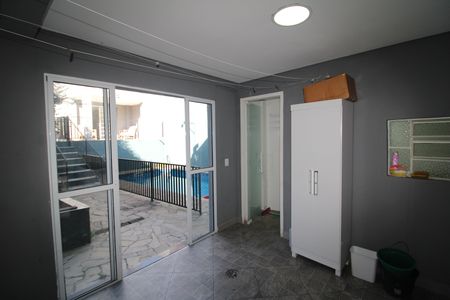 Casa à venda com 350m², 3 quartos e 2 vagasÁrea Comum