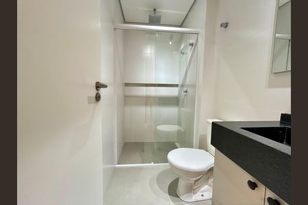 Banheiro de apartamento para alugar com 1 quarto, 31m² em Trindade, Florianópolis