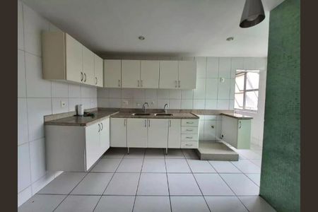 Apartamento para alugar com 190m², 4 quartos e 1 vagaCozinha
