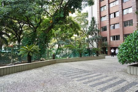 Apartamento para alugar com 190m², 5 quartos e 1 vaga Apartamento para alugar com 190m², 5 quartos e 1 vagaÁrea comum