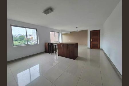 Apartamento para alugar com 190m², 4 quartos e 1 vagaSala