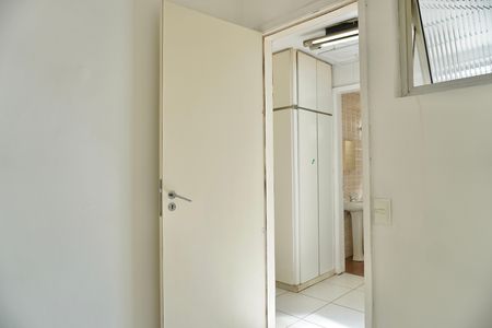Apartamento para alugar com 190m², 5 quartos e 1 vaga Apartamento para alugar com 190m², 5 quartos e 1 vagaQuarto de Serviço