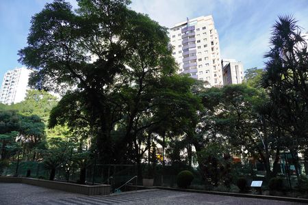 Apartamento para alugar com 190m², 5 quartos e 1 vaga Apartamento para alugar com 190m², 5 quartos e 1 vagaÁrea comum