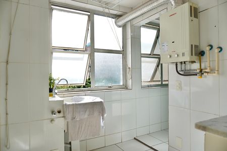 Apartamento para alugar com 190m², 5 quartos e 1 vaga Apartamento para alugar com 190m², 5 quartos e 1 vagaÁrea de Serviço