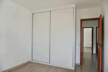 Apartamento para alugar com 190m², 5 quartos e 1 vaga Apartamento para alugar com 190m², 5 quartos e 1 vagaQuarto 3
