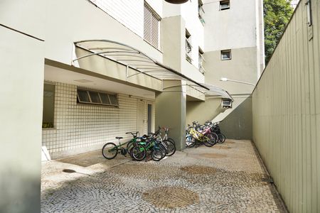 Apartamento para alugar com 190m², 5 quartos e 1 vaga Apartamento para alugar com 190m², 5 quartos e 1 vagaÁrea comum