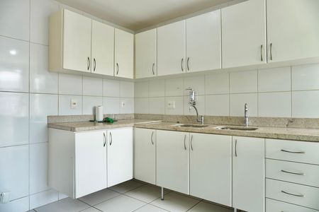 Apartamento para alugar com 190m², 5 quartos e 1 vaga Apartamento para alugar com 190m², 5 quartos e 1 vagaCozinha