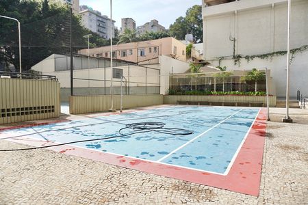 Apartamento para alugar com 190m², 5 quartos e 1 vaga Apartamento para alugar com 190m², 5 quartos e 1 vagaQuadra Esportiva