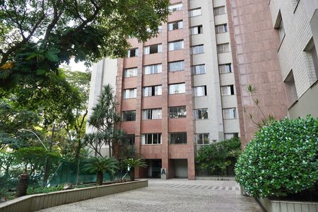 Apartamento para alugar com 190m², 5 quartos e 1 vaga Apartamento para alugar com 190m², 5 quartos e 1 vagaFachada do Prédio