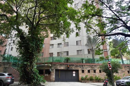 Apartamento para alugar com 190m², 5 quartos e 1 vaga Apartamento para alugar com 190m², 5 quartos e 1 vagaFachada do Prédio