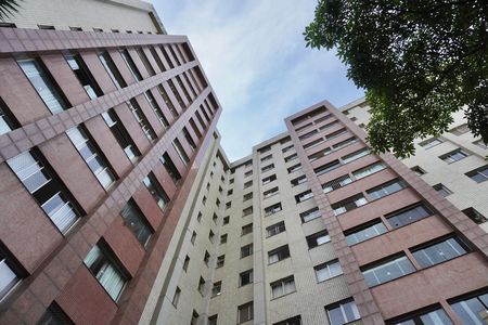 Apartamento para alugar com 190m², 5 quartos e 1 vaga Apartamento para alugar com 190m², 5 quartos e 1 vagaFachada do Prédio