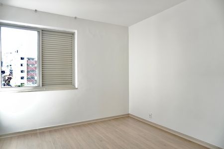 Apartamento para alugar com 190m², 5 quartos e 1 vaga Apartamento para alugar com 190m², 5 quartos e 1 vagaQuarto 3
