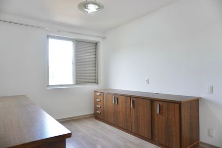 Apartamento para alugar com 190m², 5 quartos e 1 vaga Apartamento para alugar com 190m², 5 quartos e 1 vagaQuarto 1