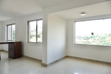 Apartamento para alugar com 190m², 5 quartos e 1 vaga Apartamento para alugar com 190m², 5 quartos e 1 vagaSala