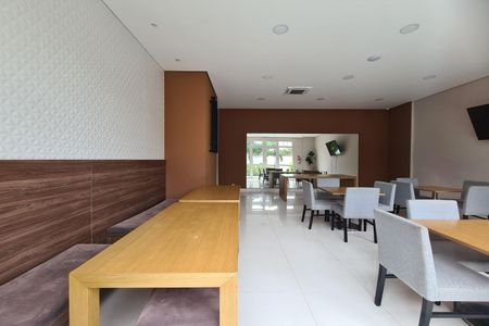 Apartamento à venda com 55m², 2 quartos e 1 vaga Apartamento à venda com 55m², 2 quartos e 1 vagaÁrea comum - Salão de festas