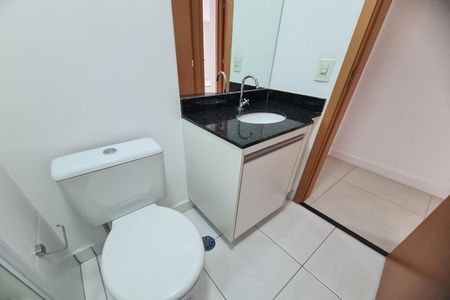 Apartamento à venda com 55m², 2 quartos e 1 vaga Apartamento à venda com 55m², 2 quartos e 1 vagaBanheiro
