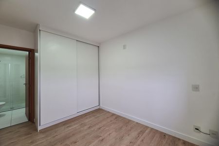 Apartamento à venda com 55m², 2 quartos e 1 vaga Apartamento à venda com 55m², 2 quartos e 1 vagaSuite