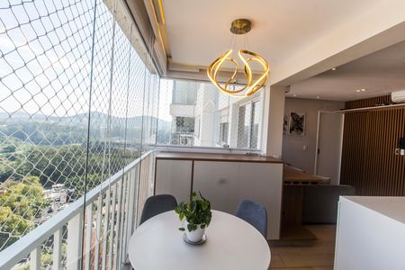 Varanda gourmet de apartamento à venda com 1 quarto, 50m² em Alphaville Empresarial, Barueri