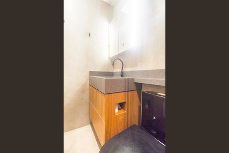 Banheiro de apartamento à venda com 1 quarto, 50m² em Alphaville Empresarial, Barueri