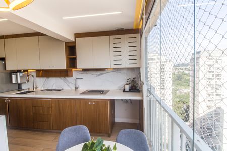Varanda gourmet de apartamento à venda com 1 quarto, 50m² em Alphaville Empresarial, Barueri