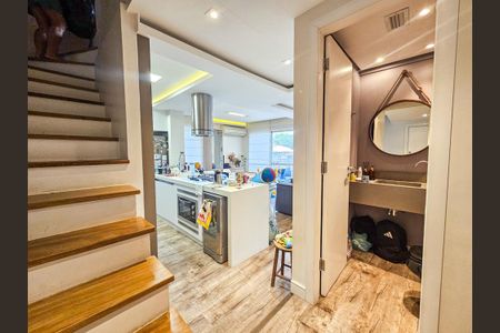 Apartamento à venda com 89m², 2 quartos e 2 vagas Apartamento à venda com 89m², 2 quartos e 2 vagasSala