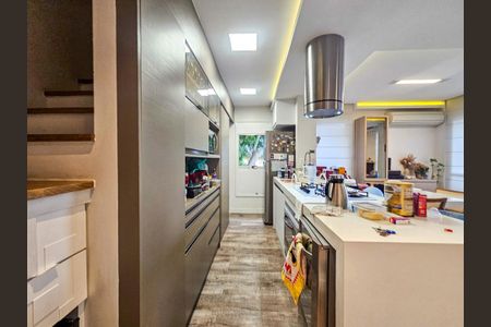 Apartamento à venda com 89m², 2 quartos e 2 vagas Apartamento à venda com 89m², 2 quartos e 2 vagasCozinha