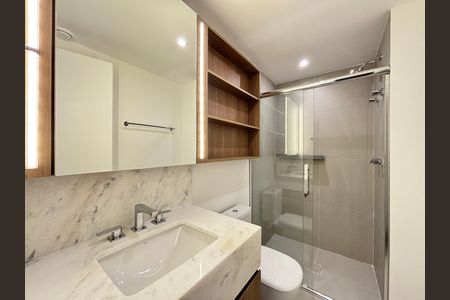 Apartamento para alugar com 41m², 1 quarto e 1 vaga Apartamento para alugar com 41m², 1 quarto e 1 vagaBanheiro