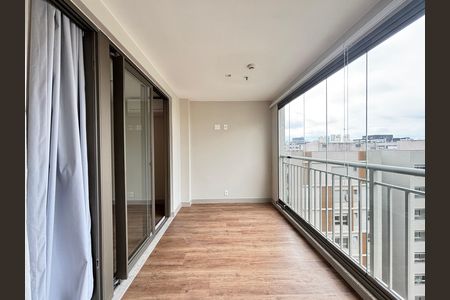 Apartamento para alugar com 41m², 1 quarto e 1 vaga Apartamento para alugar com 41m², 1 quarto e 1 vagaVaranda