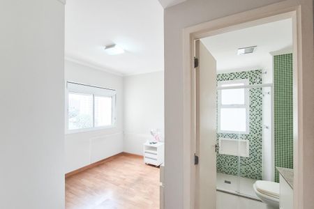 Apartamento à venda com 156m², 3 quartos e 3 vagas Apartamento à venda com 156m², 3 quartos e 3 vagasSuíte 1