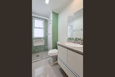 Apartamento à venda com 156m², 3 quartos e 3 vagas Apartamento à venda com 156m², 3 quartos e 3 vagasBanheiro da Suíte 1