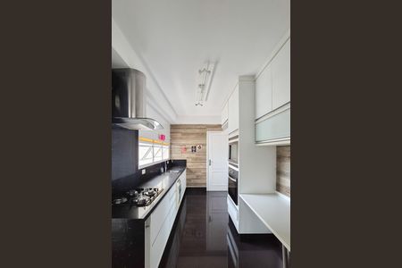 Apartamento à venda com 156m², 3 quartos e 3 vagas Apartamento à venda com 156m², 3 quartos e 3 vagasCozinha