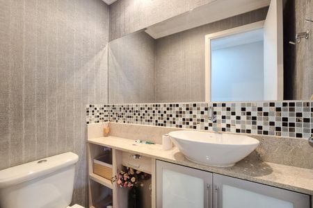 Apartamento à venda com 156m², 3 quartos e 3 vagas Apartamento à venda com 156m², 3 quartos e 3 vagasLavabo