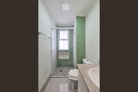 Apartamento à venda com 156m², 3 quartos e 3 vagas Apartamento à venda com 156m², 3 quartos e 3 vagasBanheiro da Suíte 1