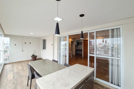 Apartamento à venda com 156m², 3 quartos e 3 vagas Apartamento à venda com 156m², 3 quartos e 3 vagasVaranda gourmet