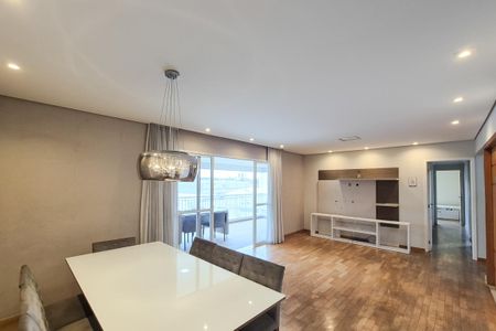 Apartamento à venda com 156m², 3 quartos e 3 vagas Apartamento à venda com 156m², 3 quartos e 3 vagasSala