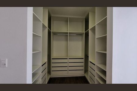 Foto 15 de casa de condomínio à venda com 3 quartos, 347m² em Swiss Park, Campinas