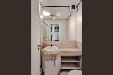 Apartamento para alugar com 65m², 2 quartos e 2 vagas Apartamento para alugar com 65m², 2 quartos e 2 vagasBanheiro da Suíte 2