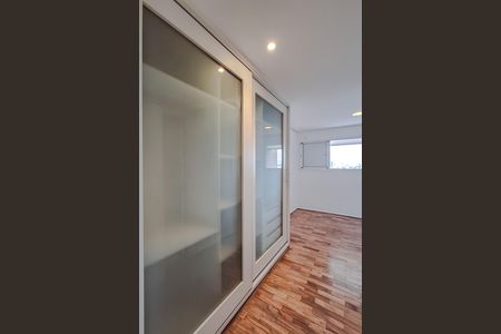Apartamento para alugar com 65m², 2 quartos e 2 vagas Apartamento para alugar com 65m², 2 quartos e 2 vagasQuarto 2 - Suíte