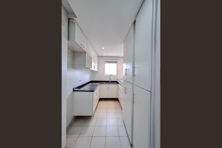 Apartamento para alugar com 65m², 2 quartos e 2 vagas Apartamento para alugar com 65m², 2 quartos e 2 vagasCozinha