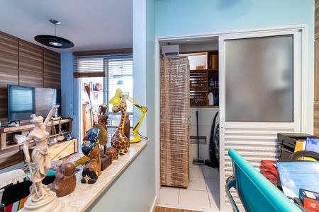 Apartamento para alugar com 75m², 2 quartos e 2 vagas Apartamento para alugar com 75m², 2 quartos e 2 vagasEscritório
