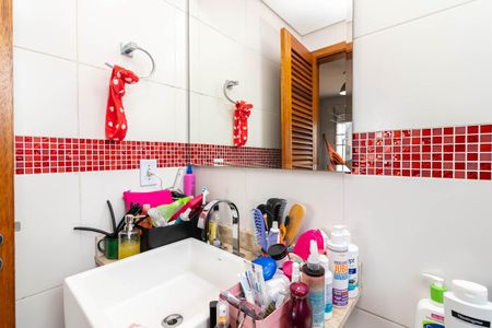 Apartamento para alugar com 75m², 2 quartos e 2 vagas Apartamento para alugar com 75m², 2 quartos e 2 vagasBanheiro da Suíte