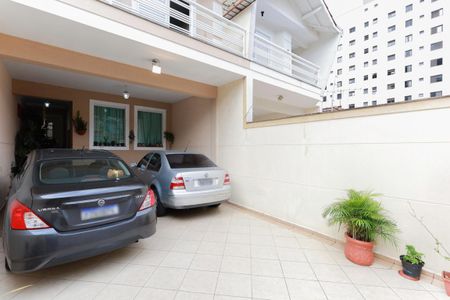 Casa à venda com 168m², 3 quartos e 4 vagas Casa à venda com 168m², 3 quartos e 4 vagasGaragem