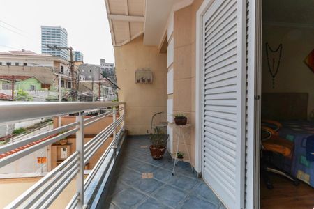 Casa à venda com 168m², 3 quartos e 4 vagas Casa à venda com 168m², 3 quartos e 4 vagasVaranda da suíte 1