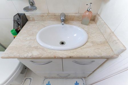 Casa à venda com 168m², 3 quartos e 4 vagas Casa à venda com 168m², 3 quartos e 4 vagasBanheiro da suíte 2