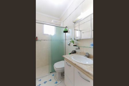 Casa à venda com 168m², 3 quartos e 4 vagas Casa à venda com 168m², 3 quartos e 4 vagasBanheiro da suíte 2