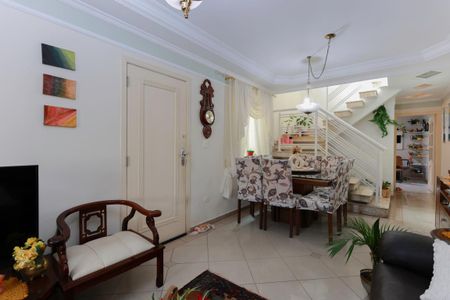 Casa à venda com 168m², 3 quartos e 4 vagas Casa à venda com 168m², 3 quartos e 4 vagasSala